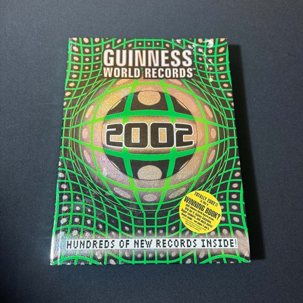Guinness World Records 2002 Hardcover Book Silver Foil Edition
